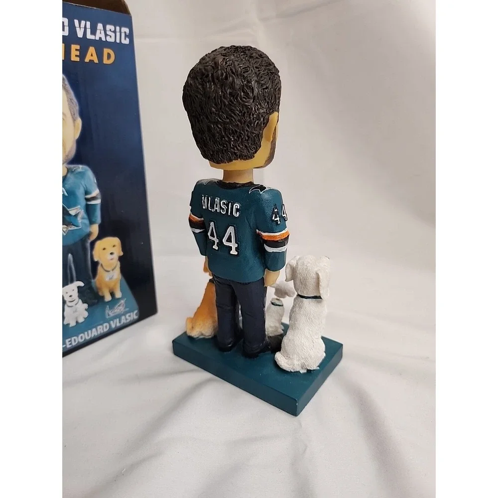 Marc Edouard Vlasic‎ Ice Hockey Dogs #44 Defense Man Bobblehead San Jose Sharks